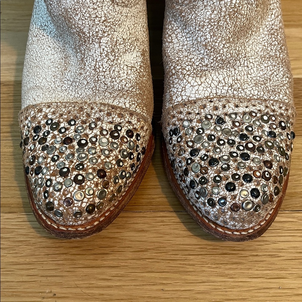 Frye Deborah Boots 6 - Picture 3 of 7